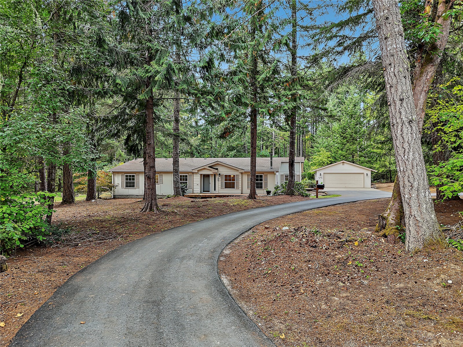 3089 SE Sunny Acres Lane