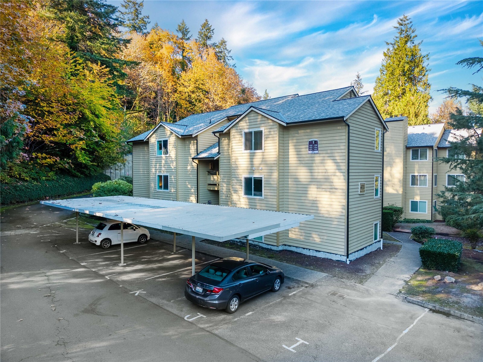455 Newport Way NW #103