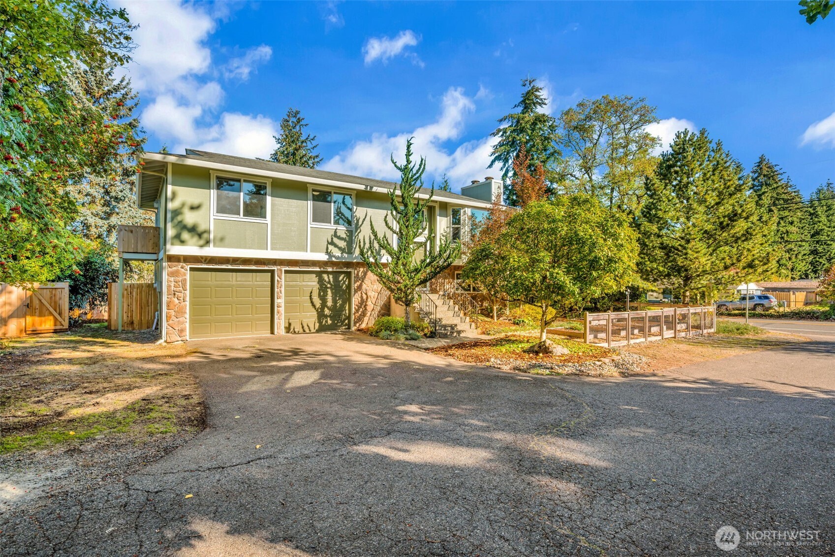 8109 42nd Street Ct W