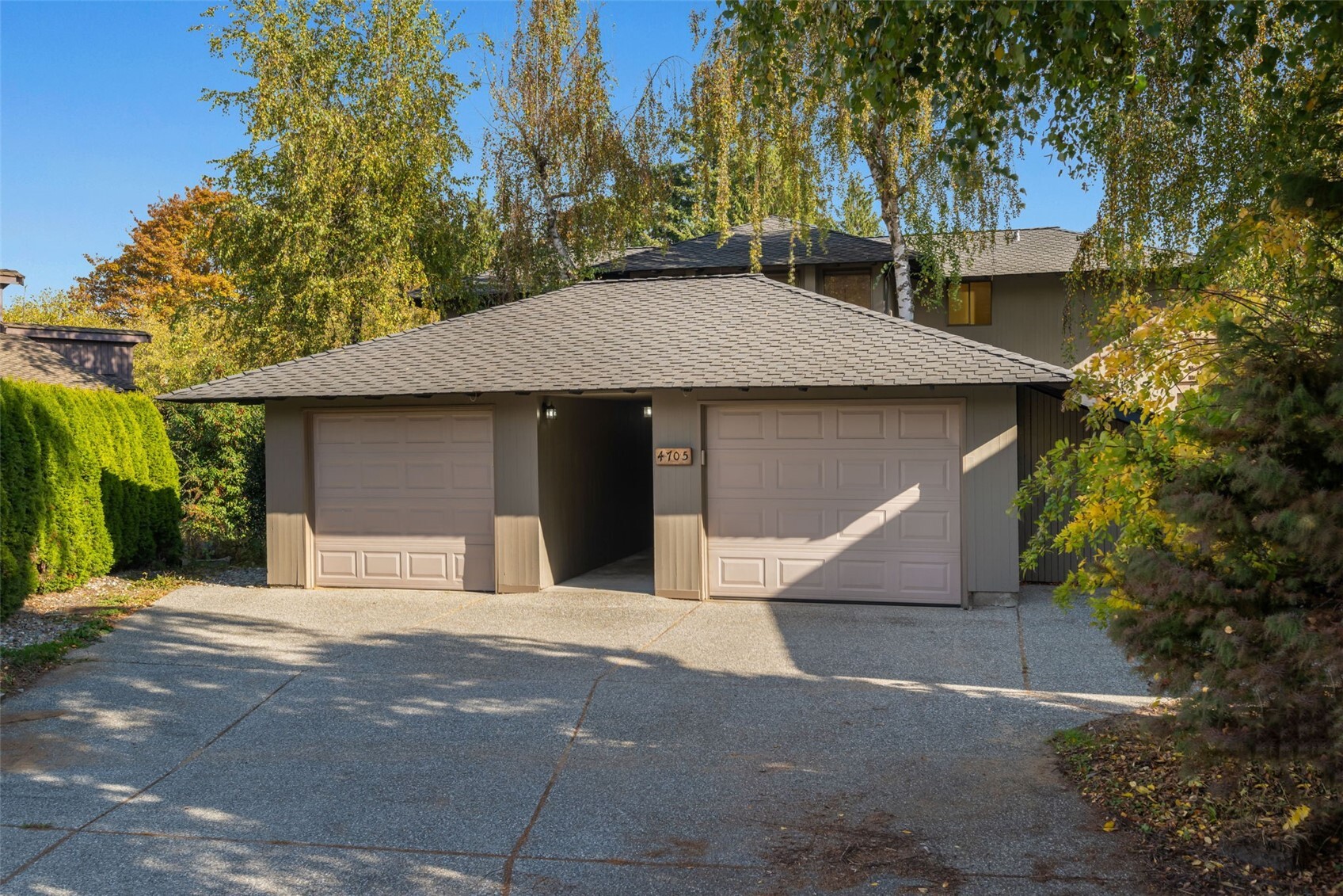 4705 W Glenhaven Drive