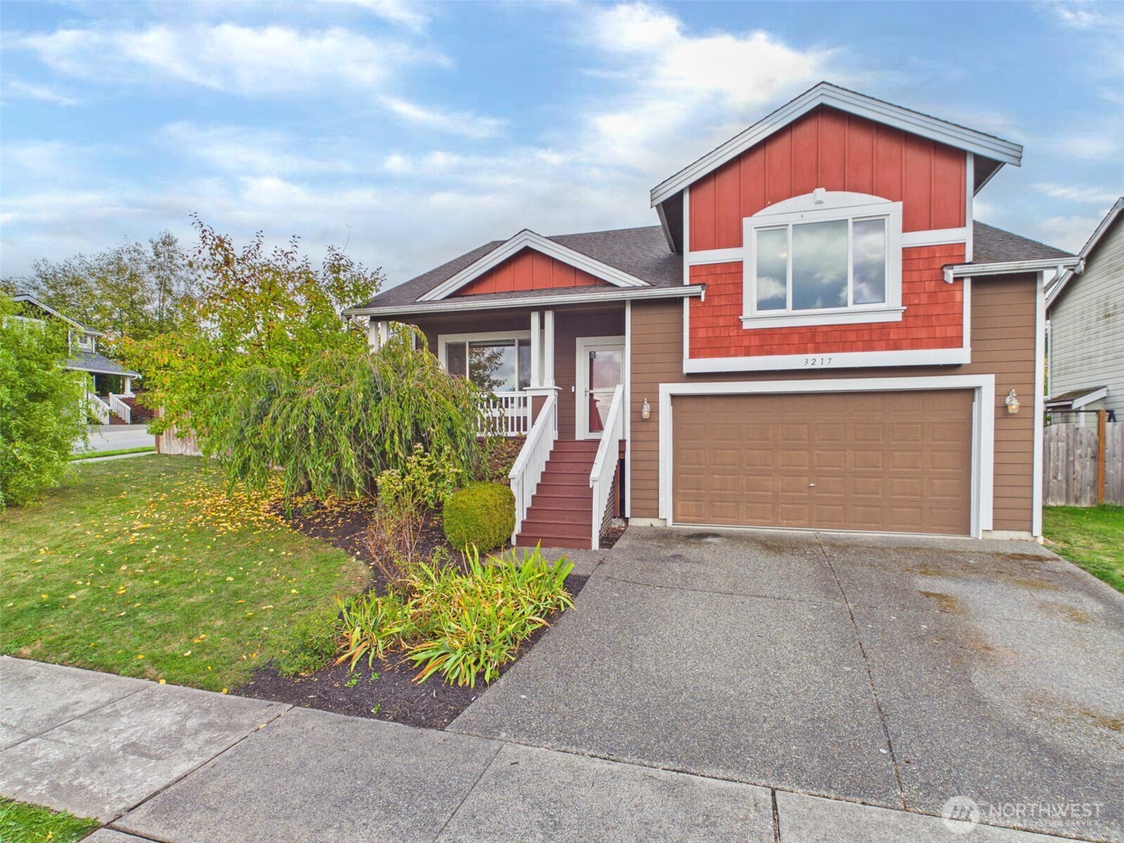 3217 82nd Drive NE