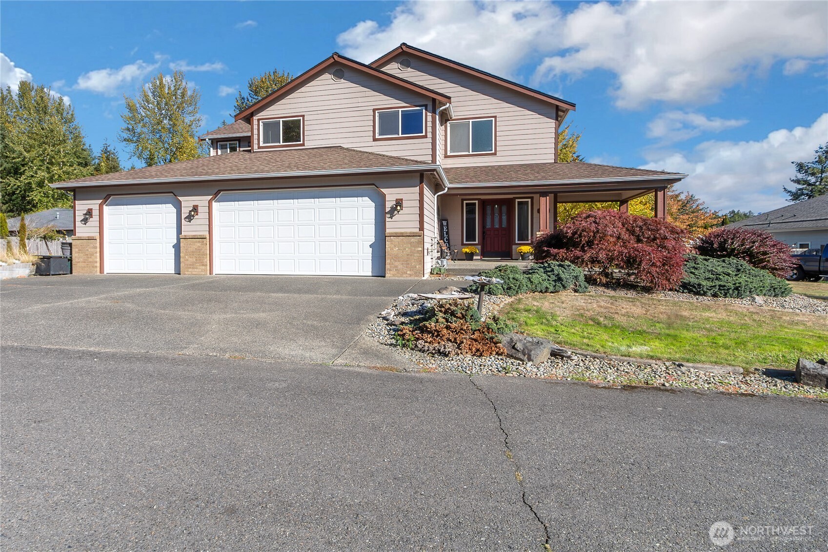 167 Tamarack Court N