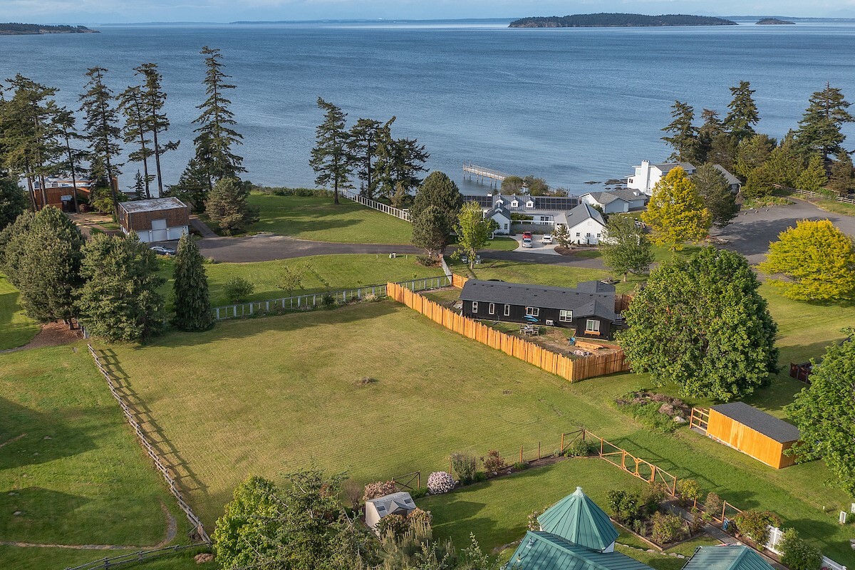 24 Echo Bay Drive