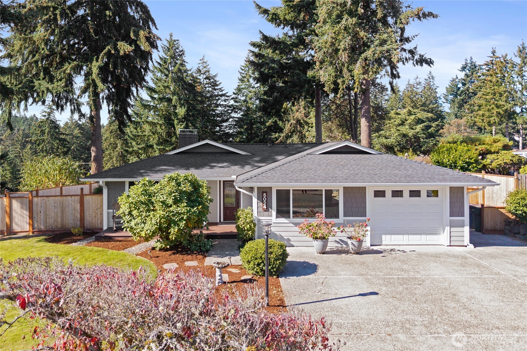 5024 66th Avenue W