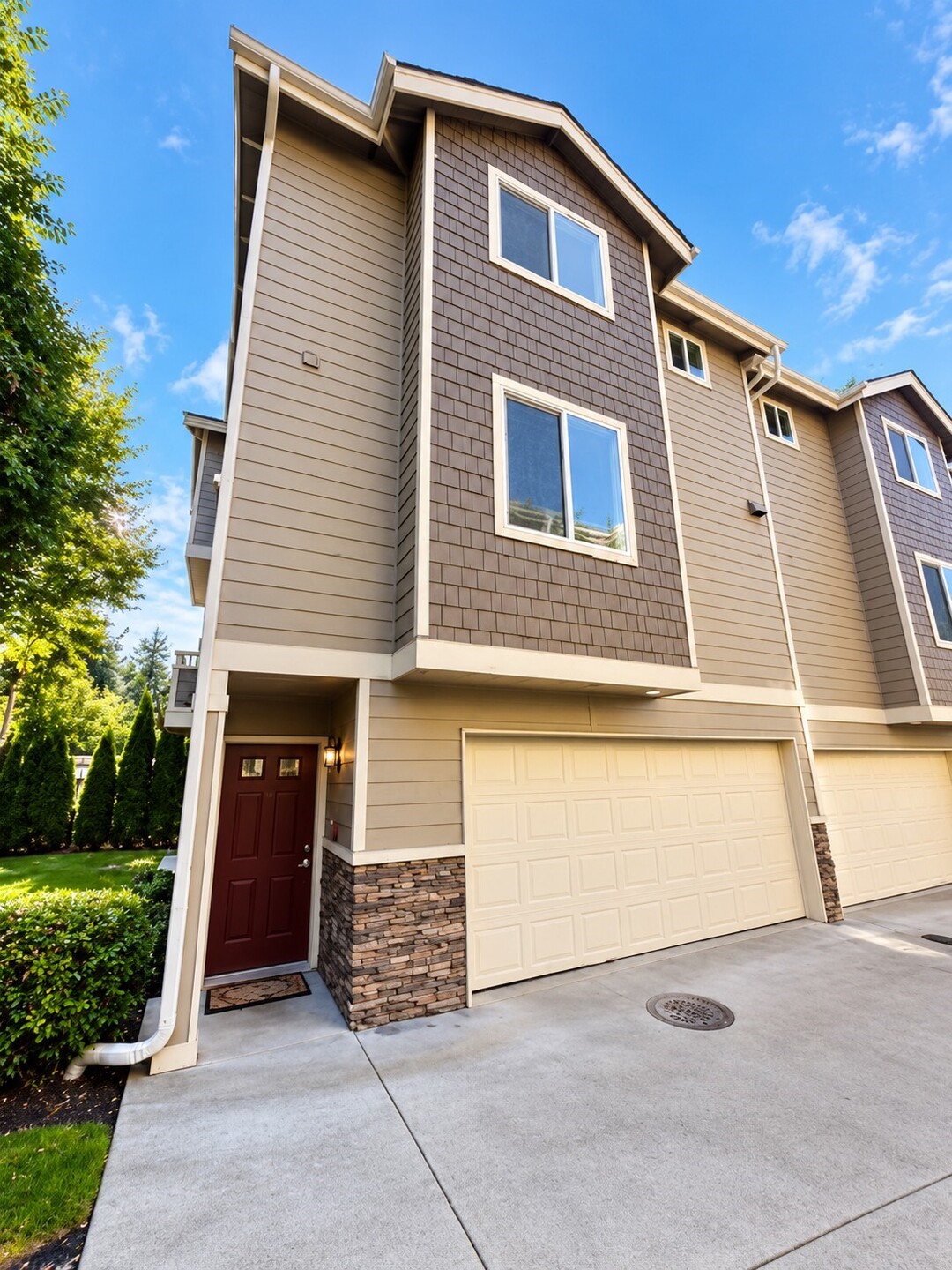 978 Edmonds Avenue NE #F