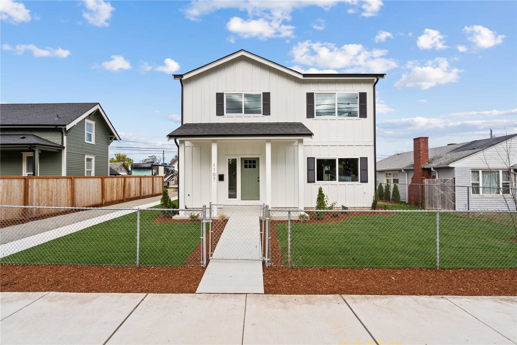 1107 E 64th Street