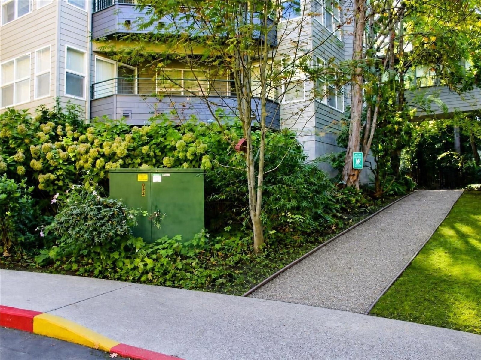 1822 152nd Avenue NE #E113, Bellevue, WA 98007, photo 2 of 40