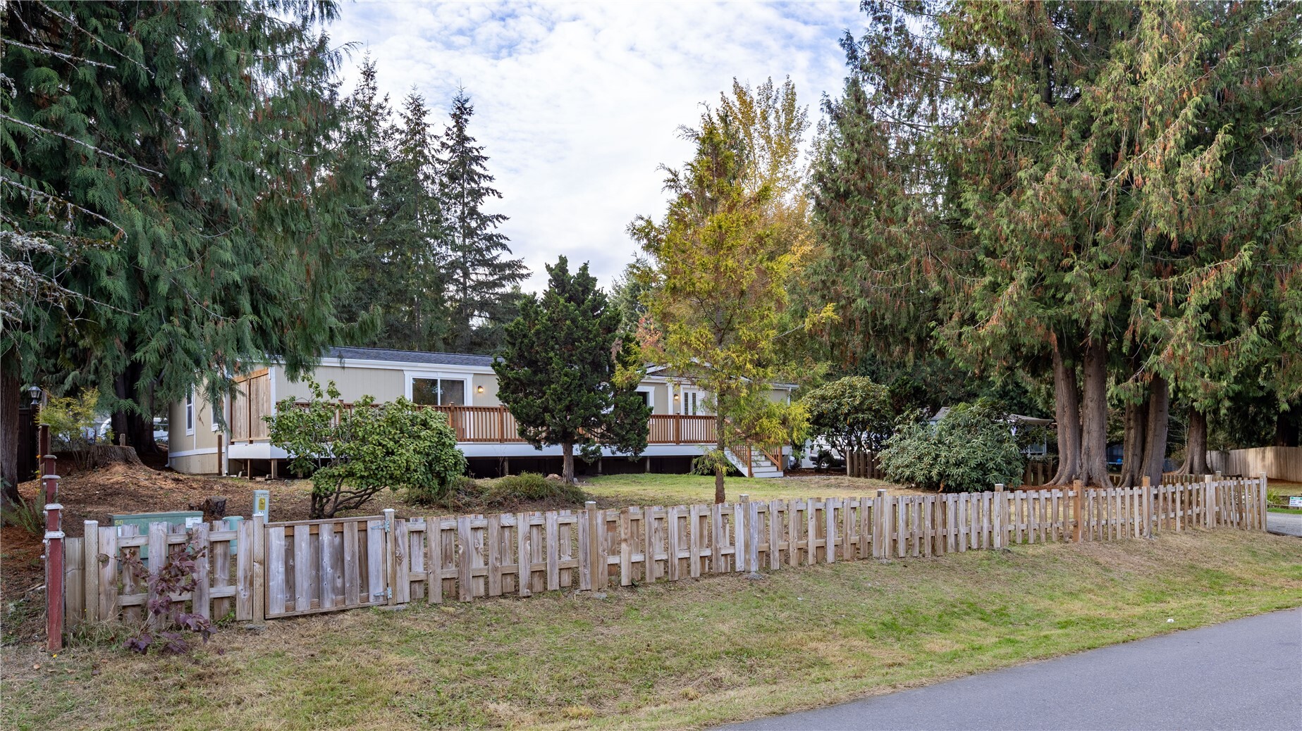 12914 210th Avenue Ct E, Bonney Lake, WA 98391, photo 2 of 24