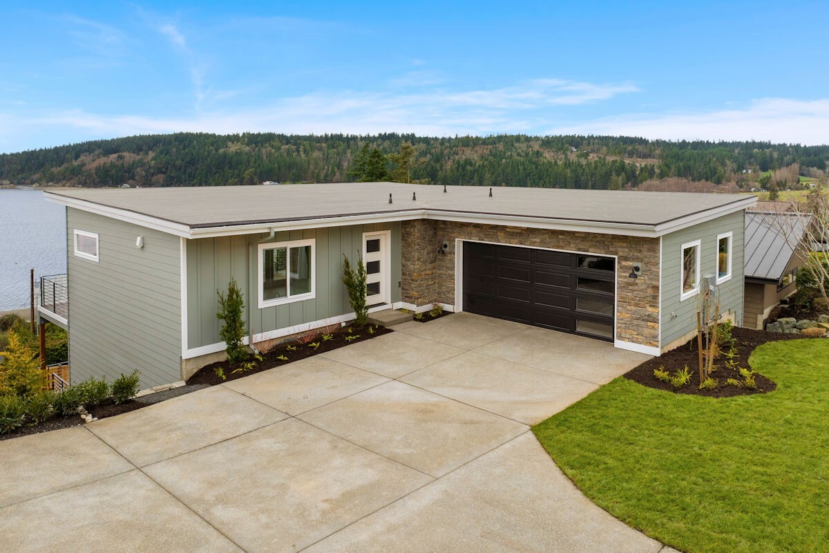 2216 Cleven Park Road