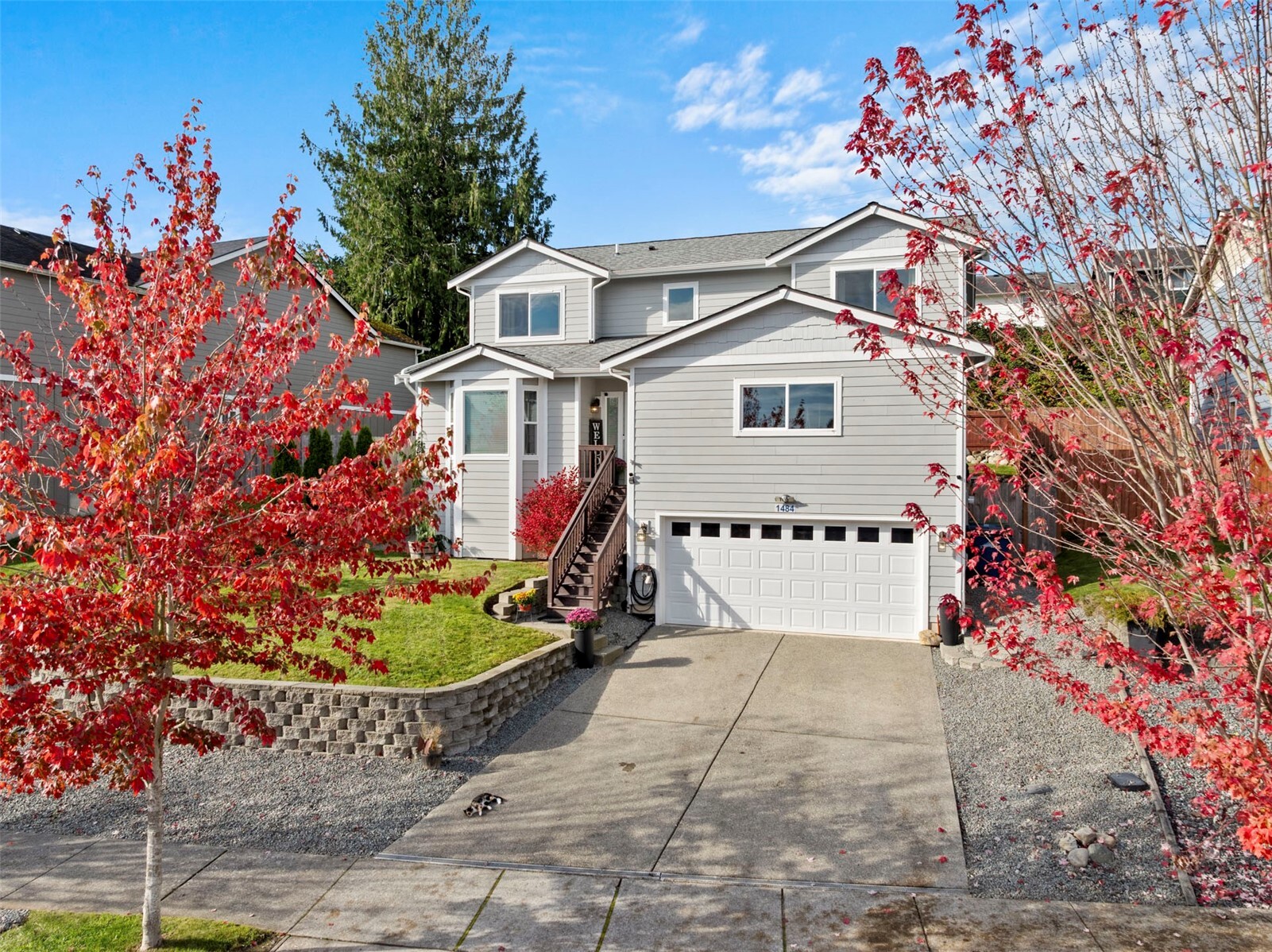 1484 W Gateway Heights Loop