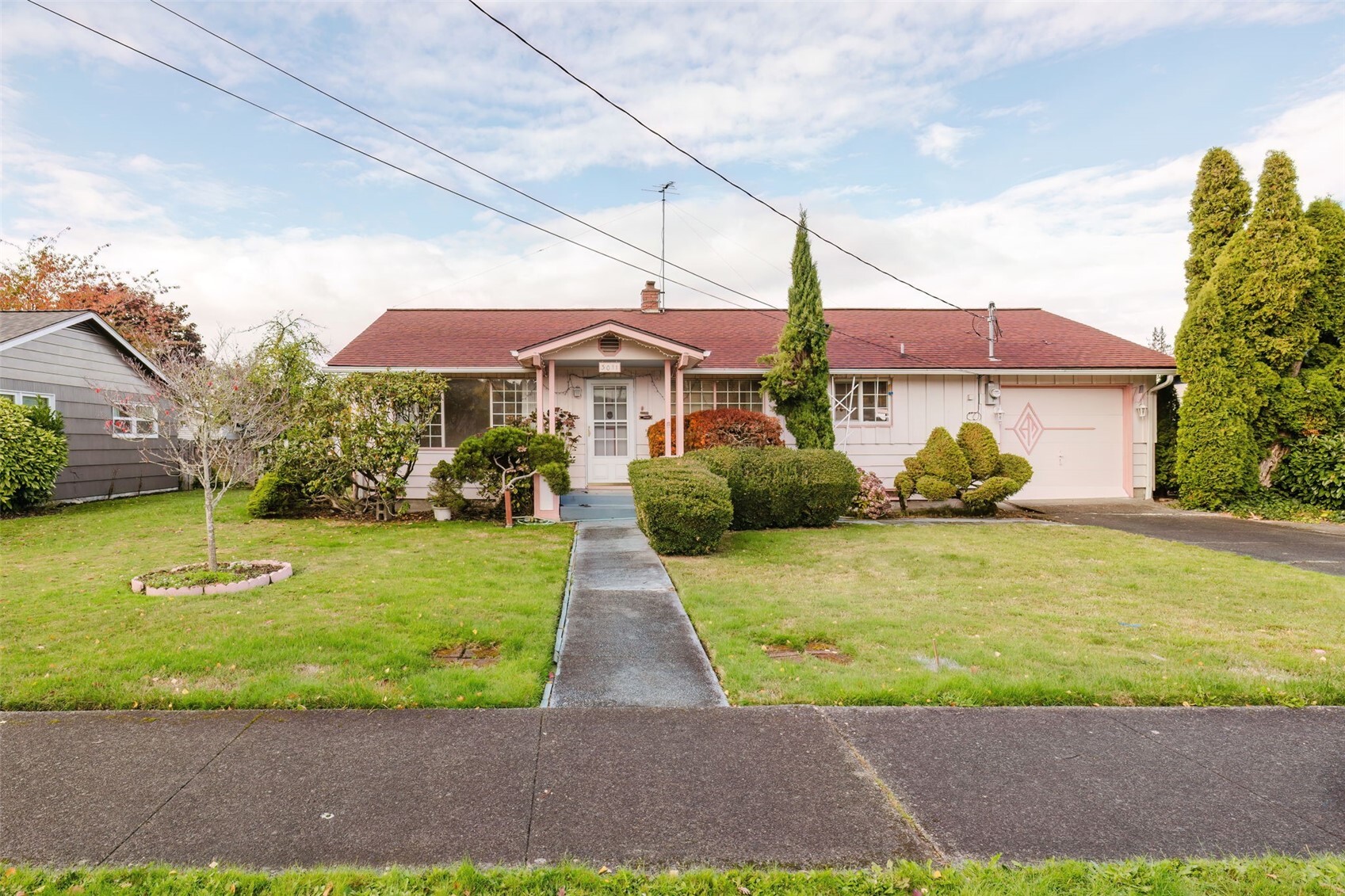 3011 Ryan Avenue, Bremerton, WA 98310, photo 2 of 40