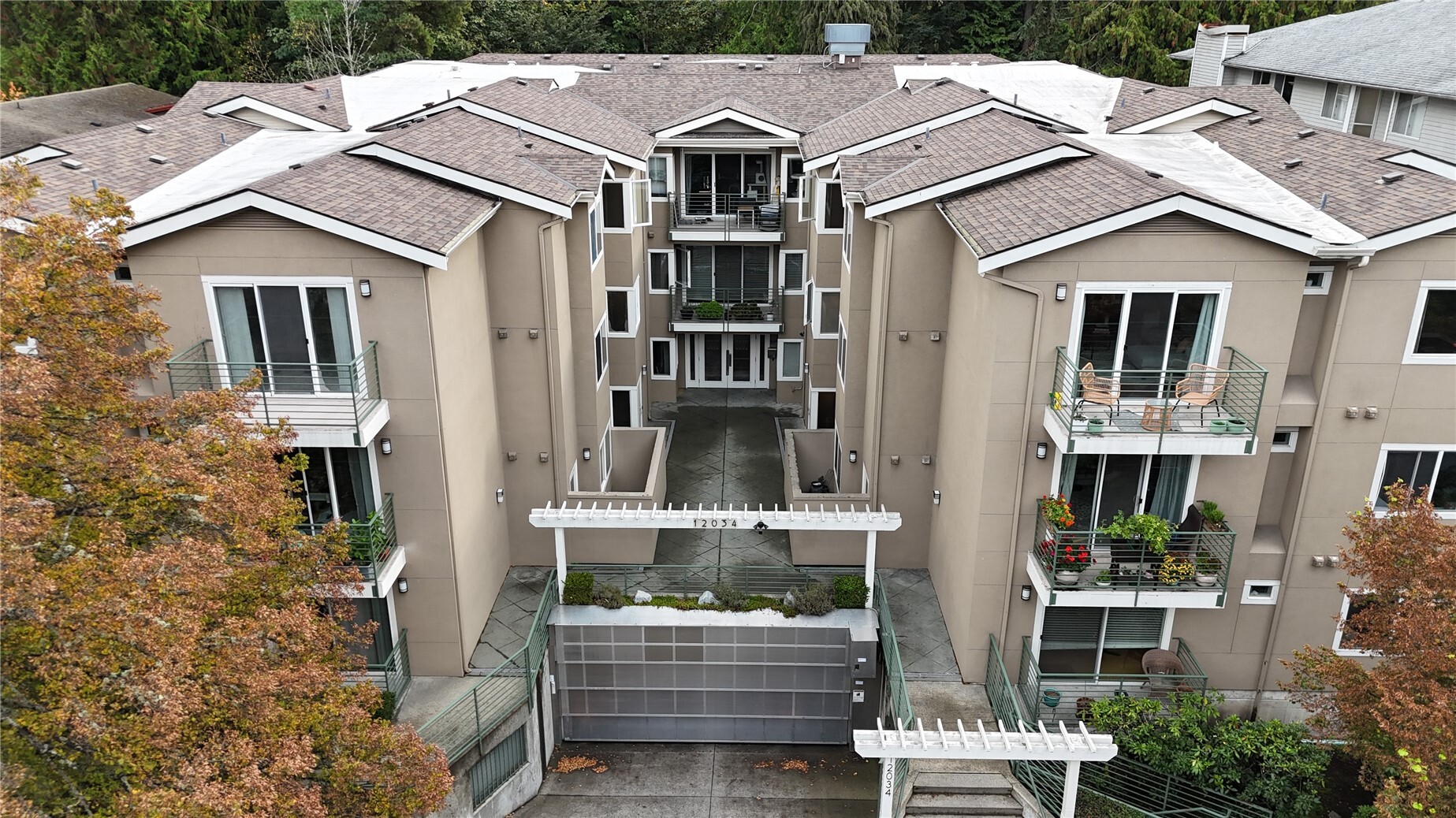 12034 15th Avenue NE #208