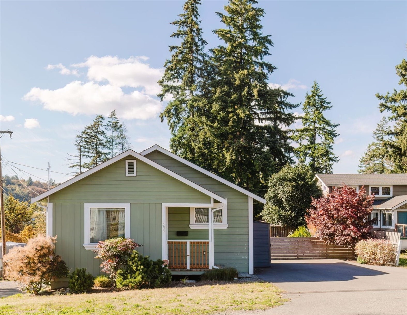 335 Bremerton Boulevard W