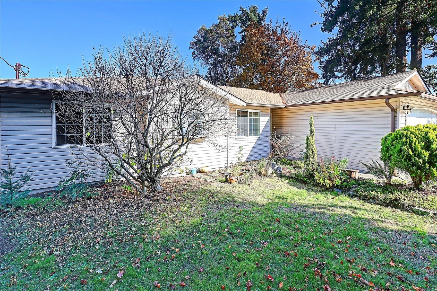 1345 SE Camano Drive, Camano Island, WA 98282, photo 4 of 40