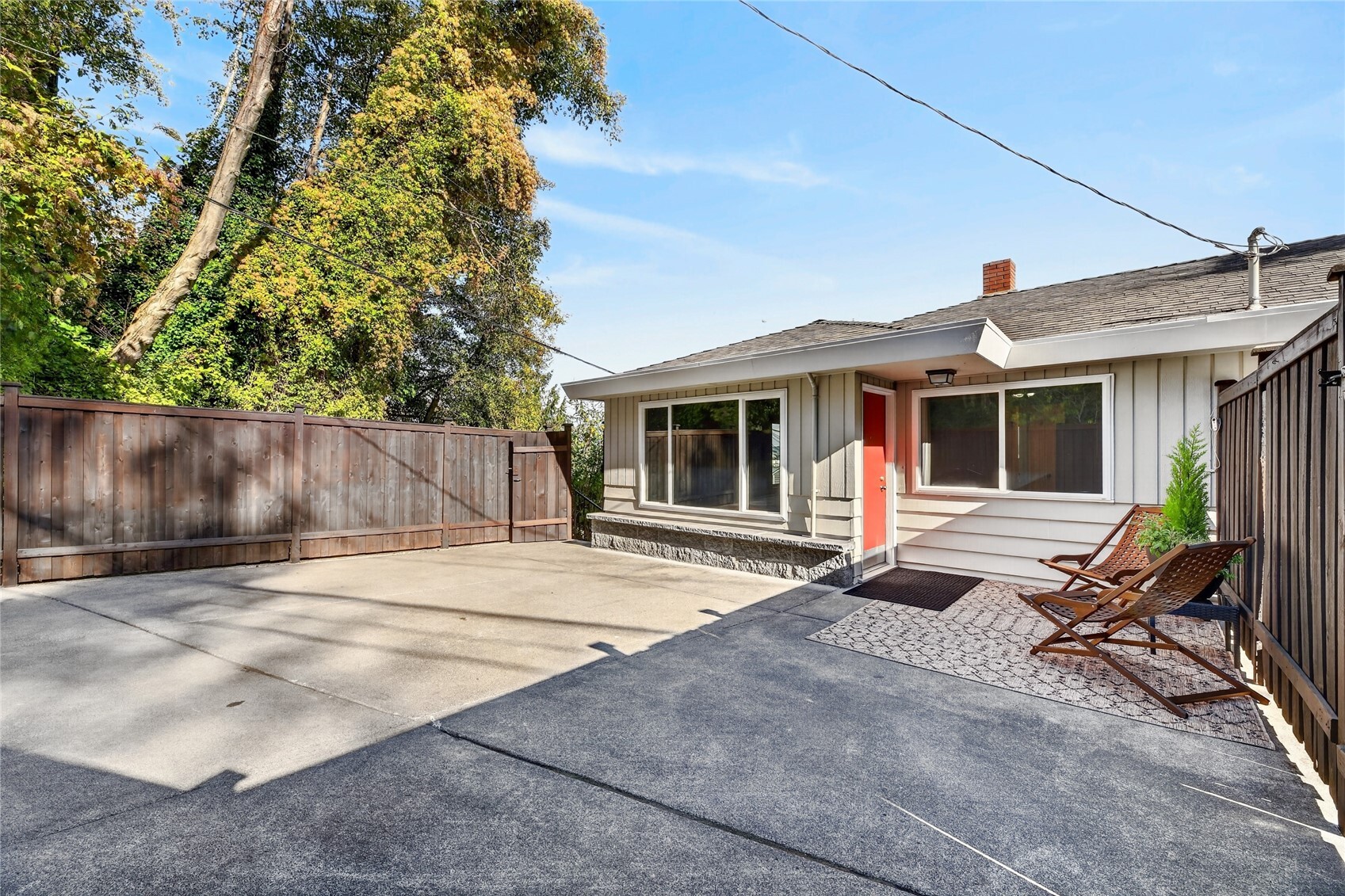 3128 SW Admiral Way