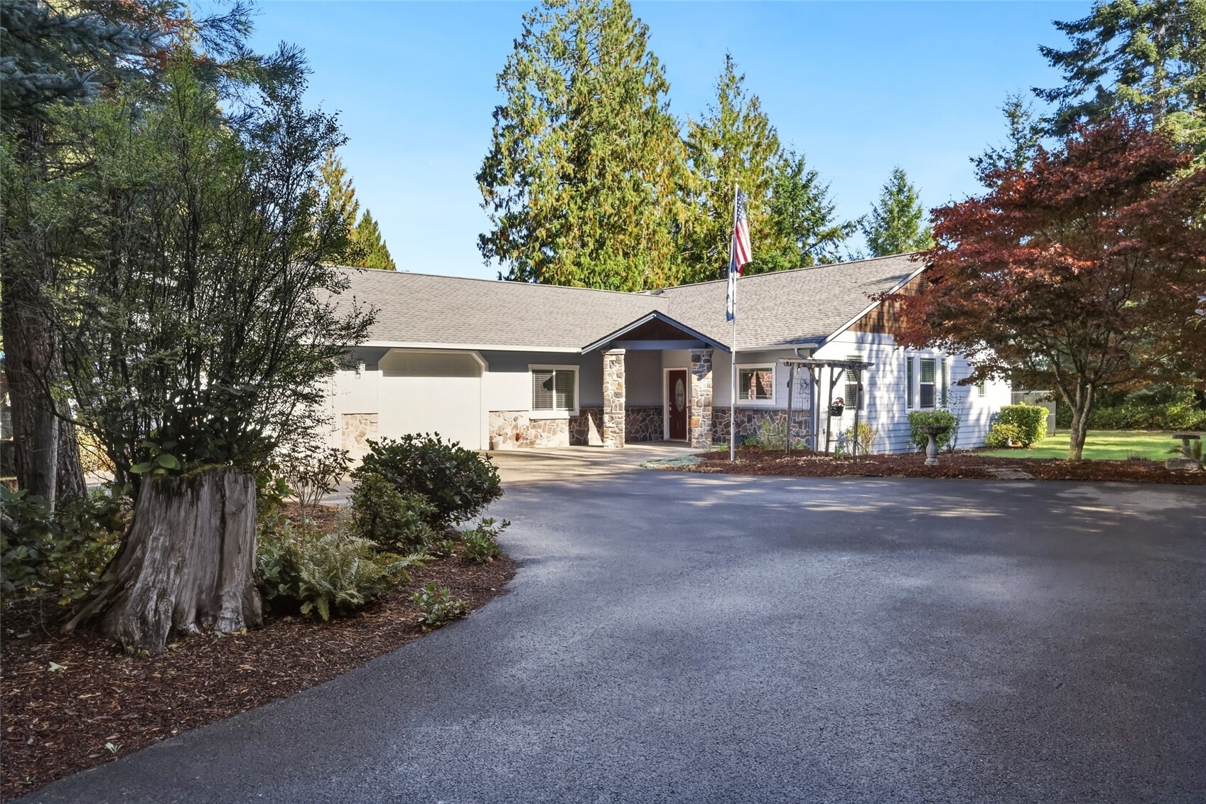 2702 33rd Trail NE