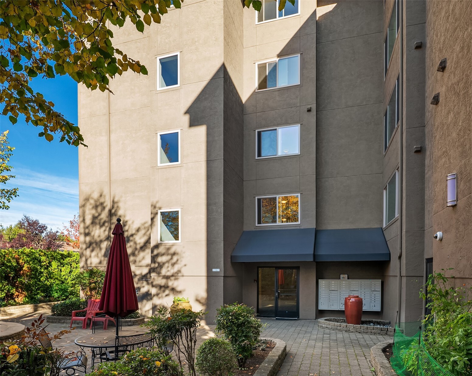 14300 32nd Avenue NE #204