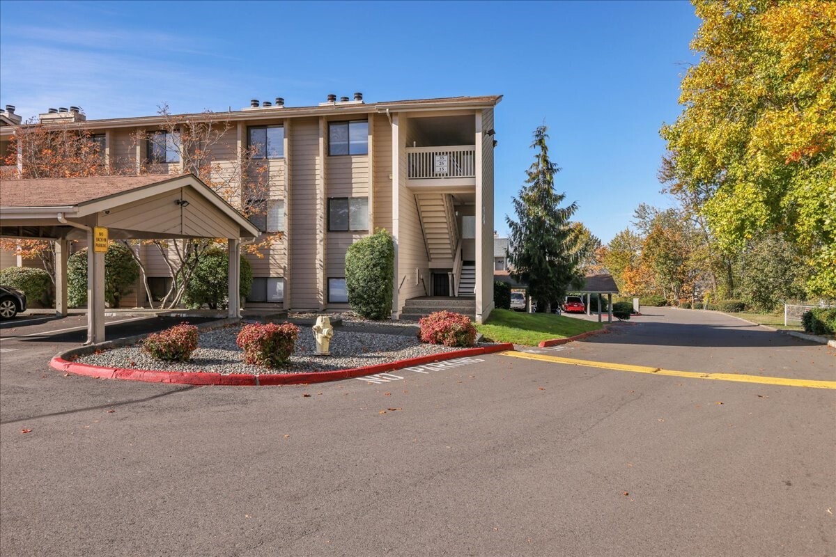 1321 S Puget Drive #E-35