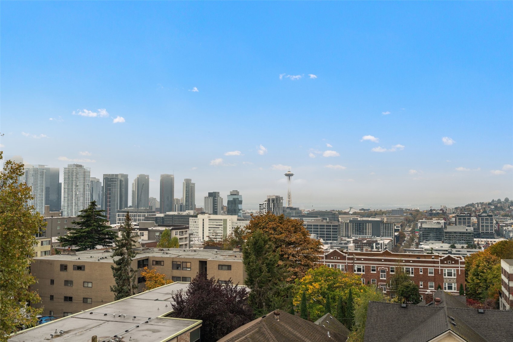 511 E Roy Street #409