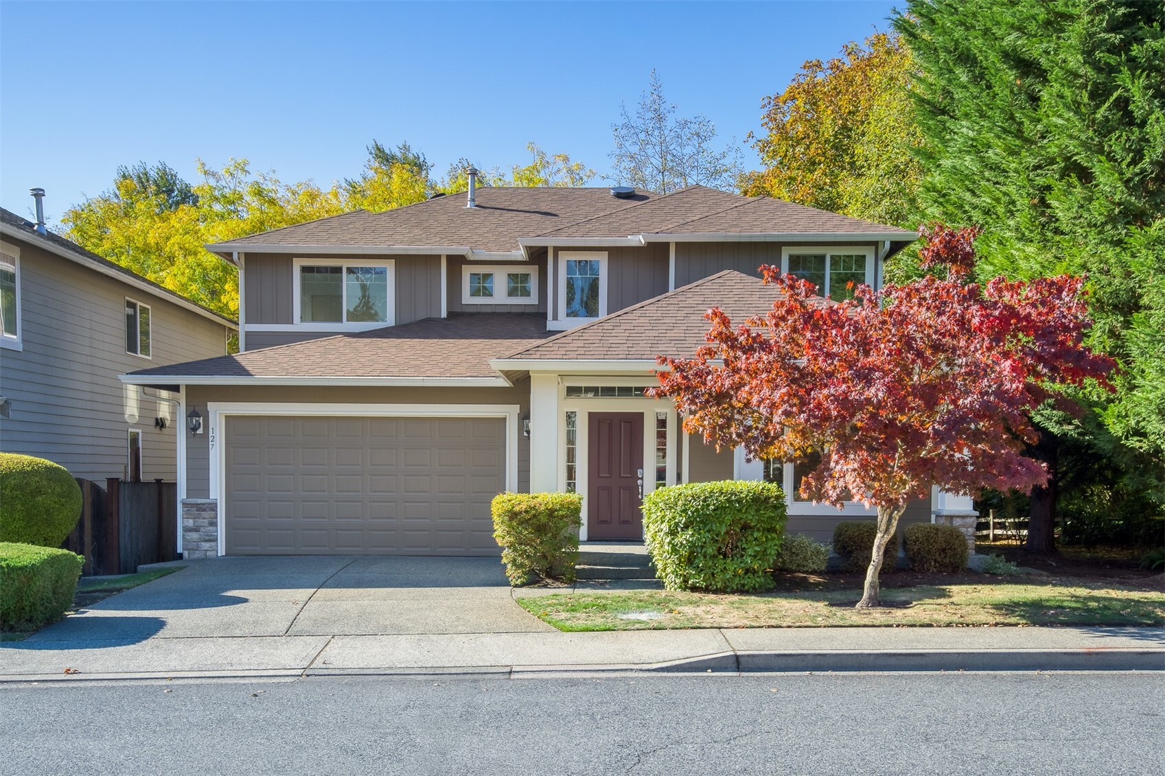 127 Orcas Avenue NE