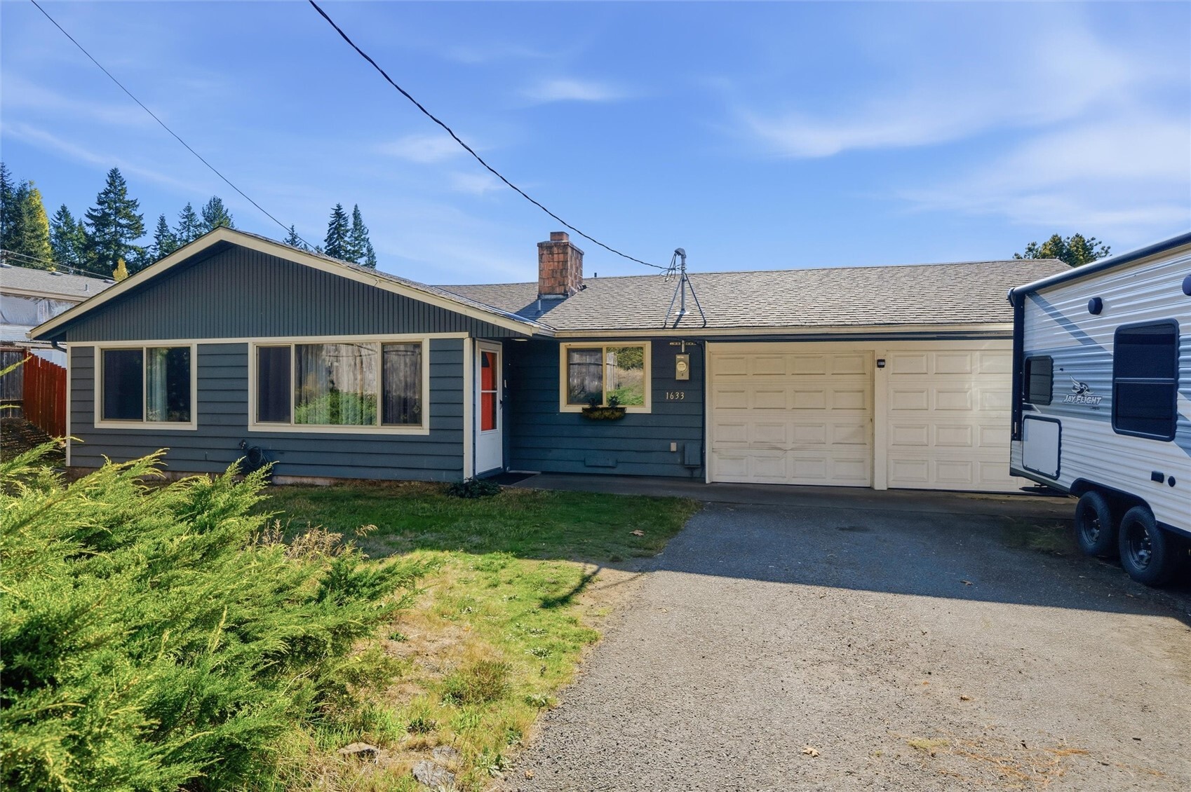 1633 NE Riddell Road