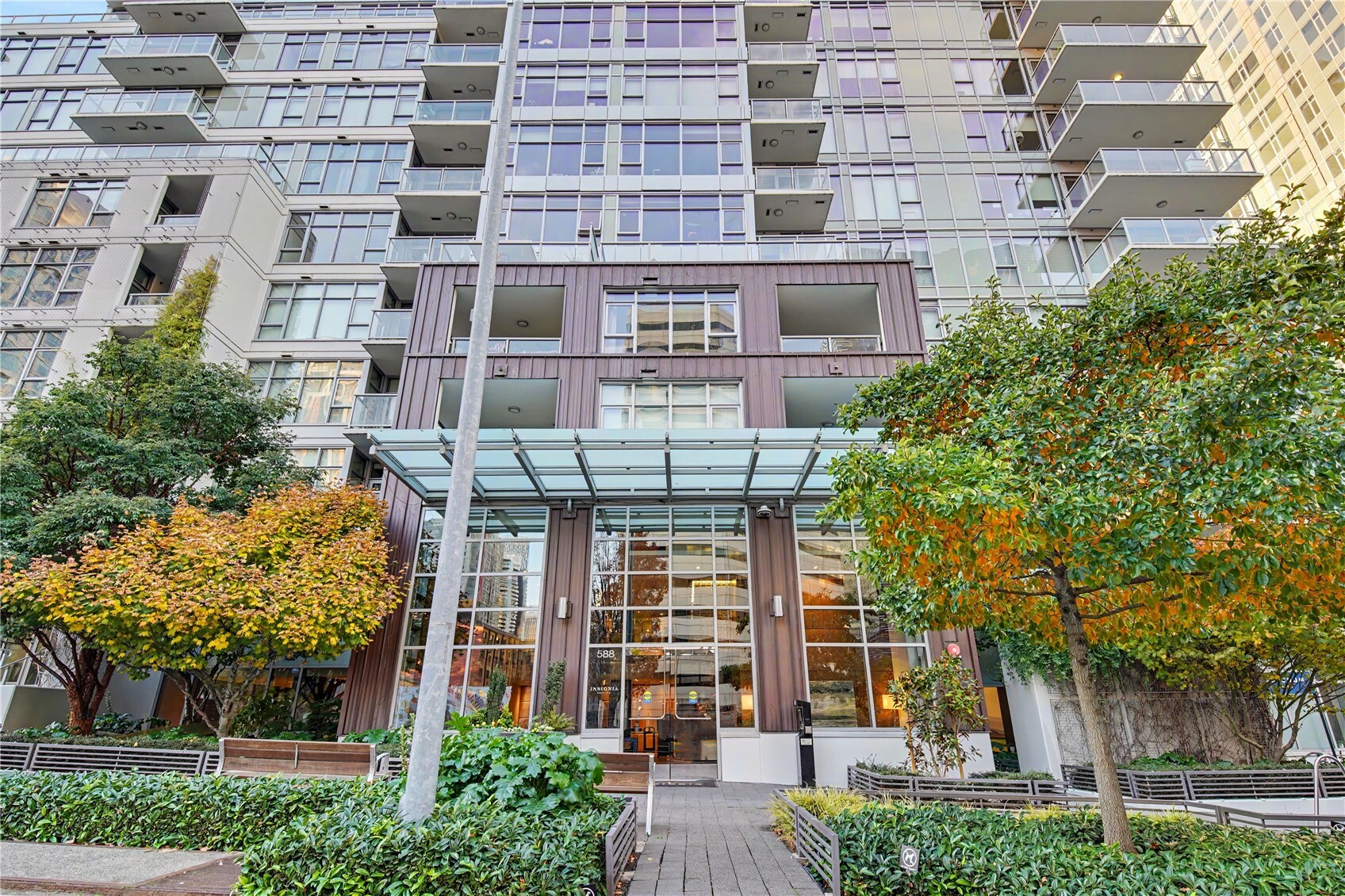 588 Bell Street #1707S