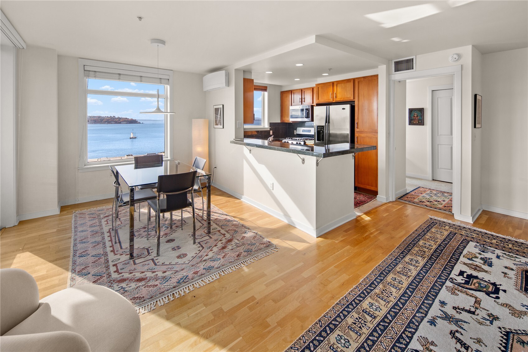 2607 Western Avenue #804, Seattle, WA 98121, photo 5 of 37