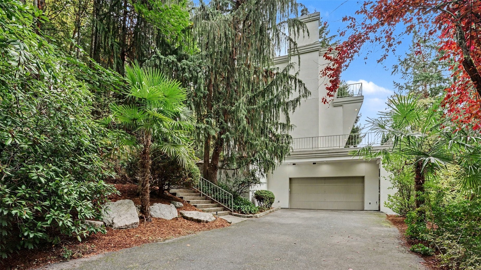 1121 W Lake Sammamish Parkway SE
