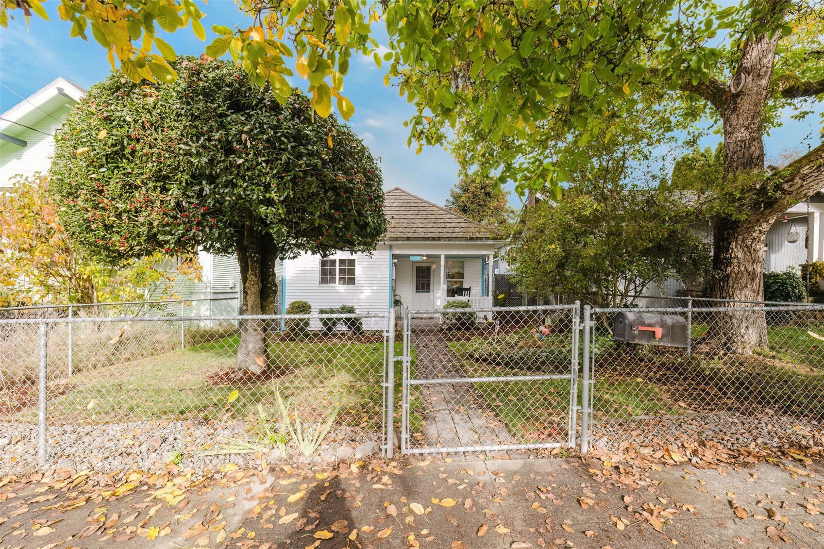1738 5th Street, Bremerton, WA 98337, photo 2 of 29