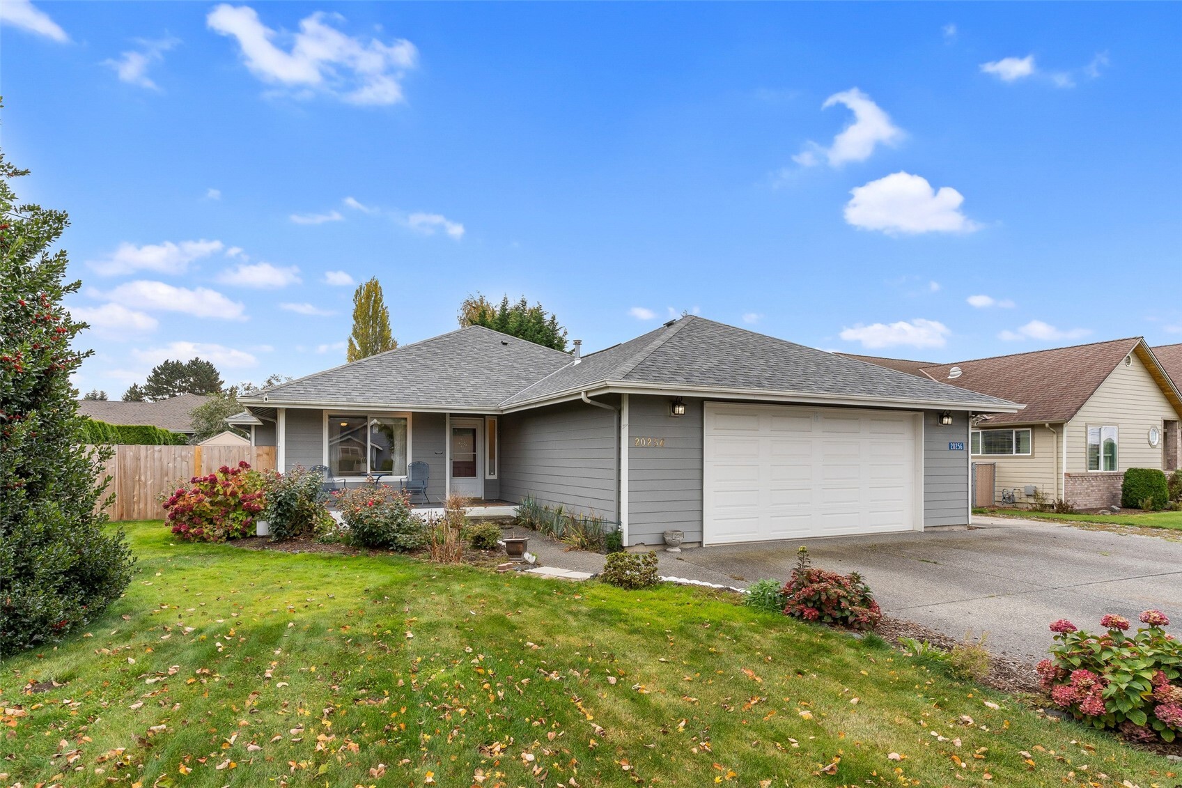 20256 Gardner Court, Burlington, WA 98233, photo 2 of 38