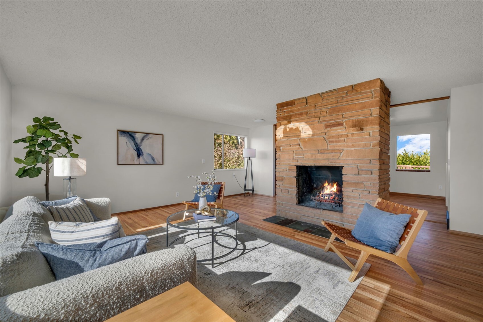 6214 S 117th Place, Seattle, WA 98178, photo 2 of 40