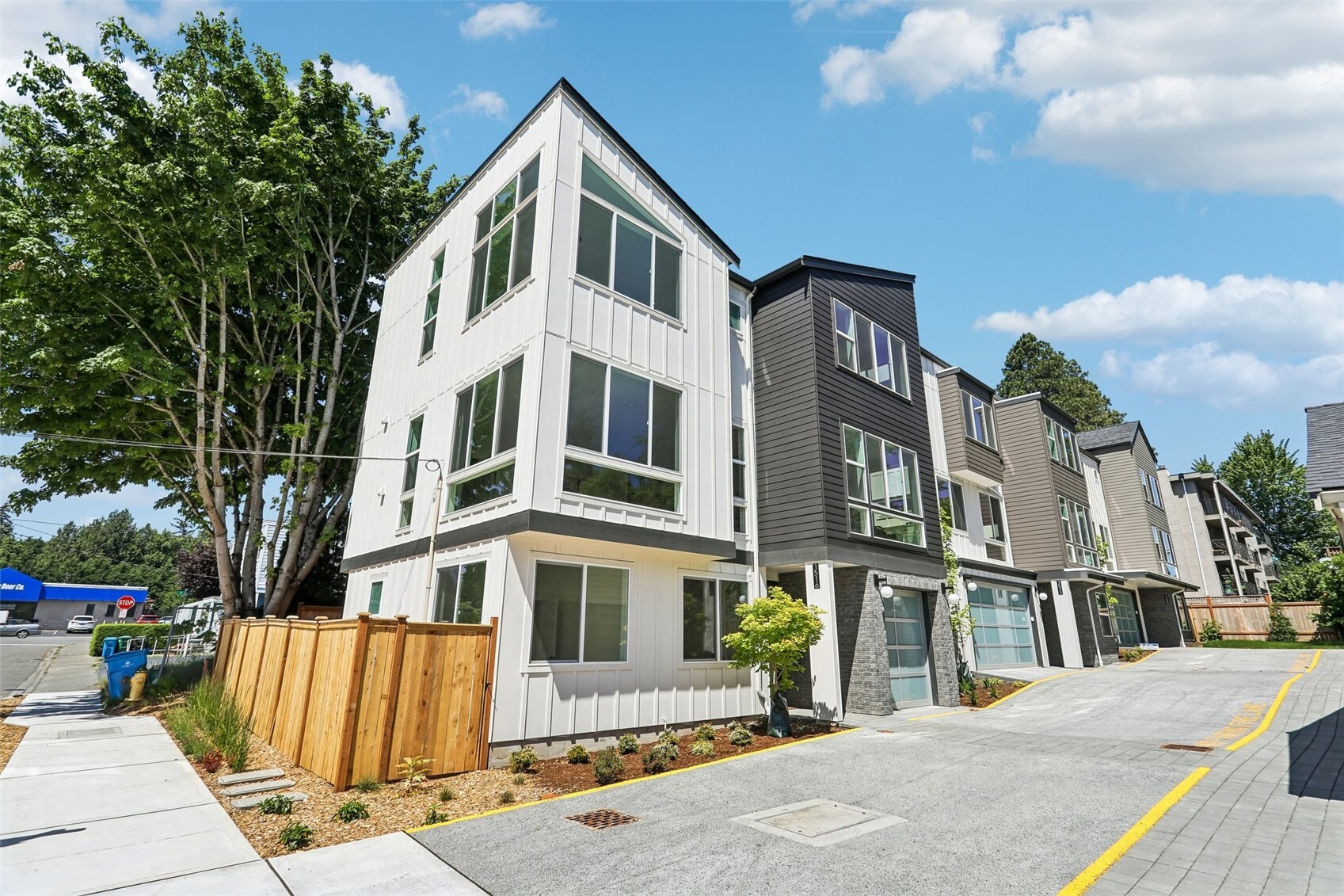 1512 NE 147th Street