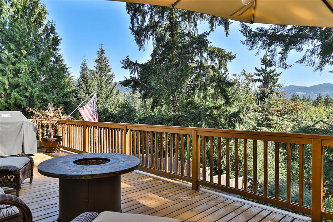14629 204th Avenue SE, Renton, WA 98059, photo 3 of 39