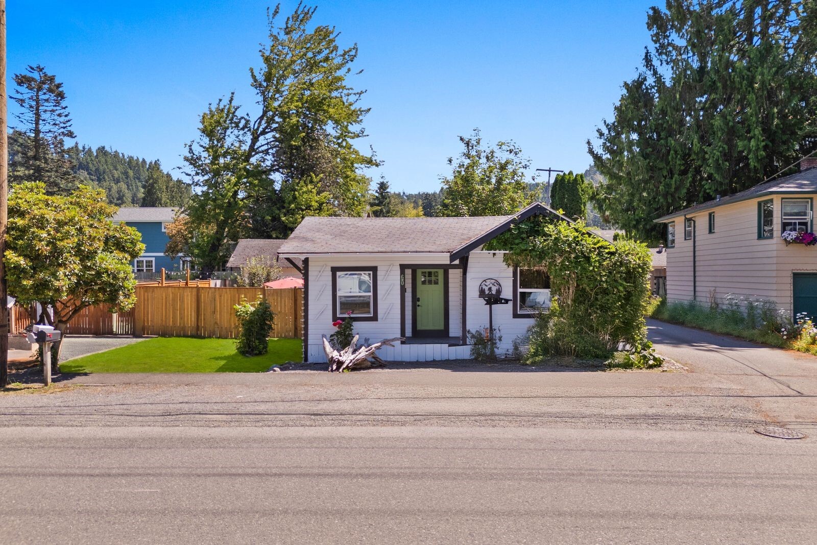 60 2nd Avenue NE