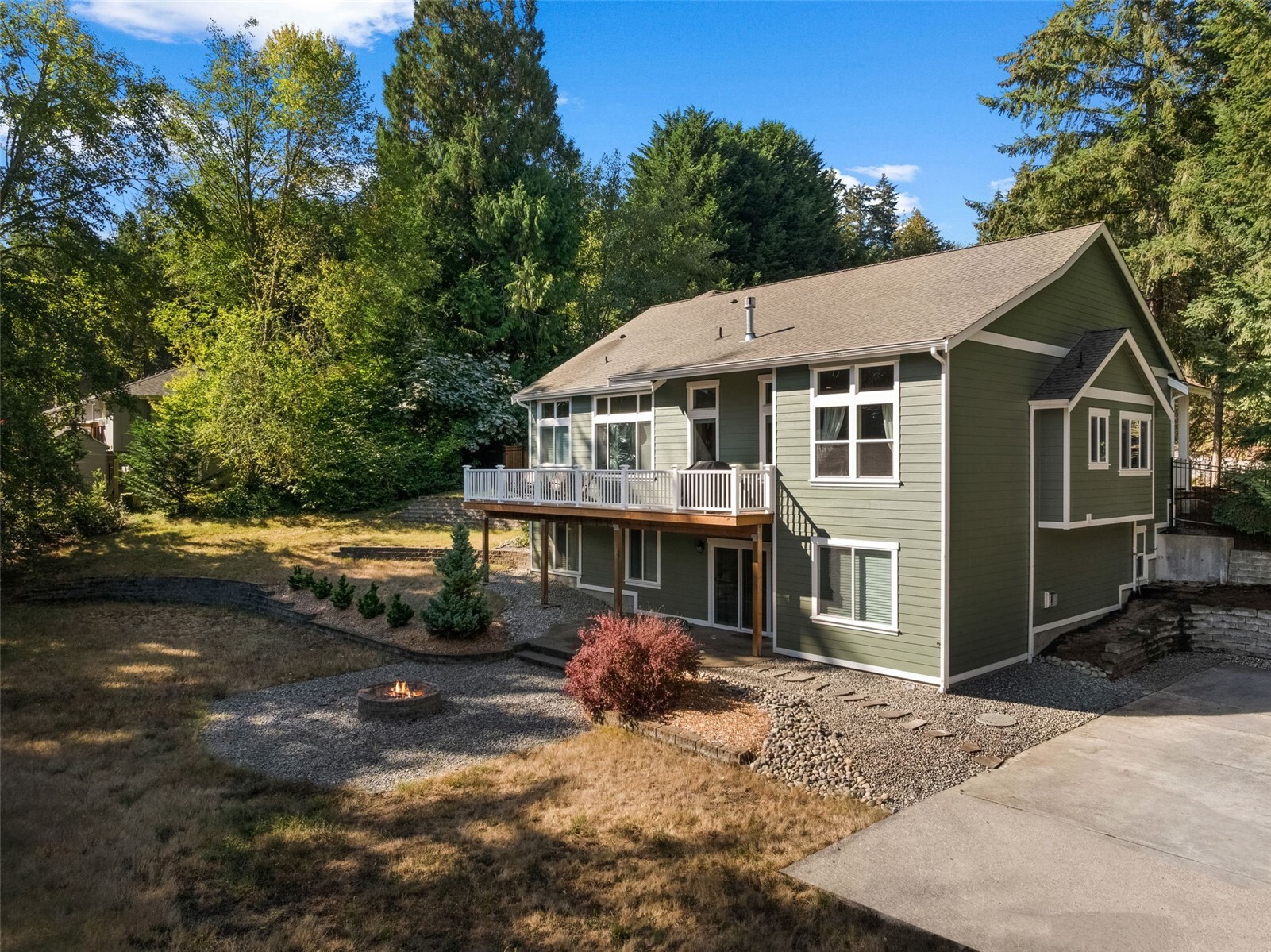 1015 10th Court, Fox Island, WA 98333, photo 4 of 39
