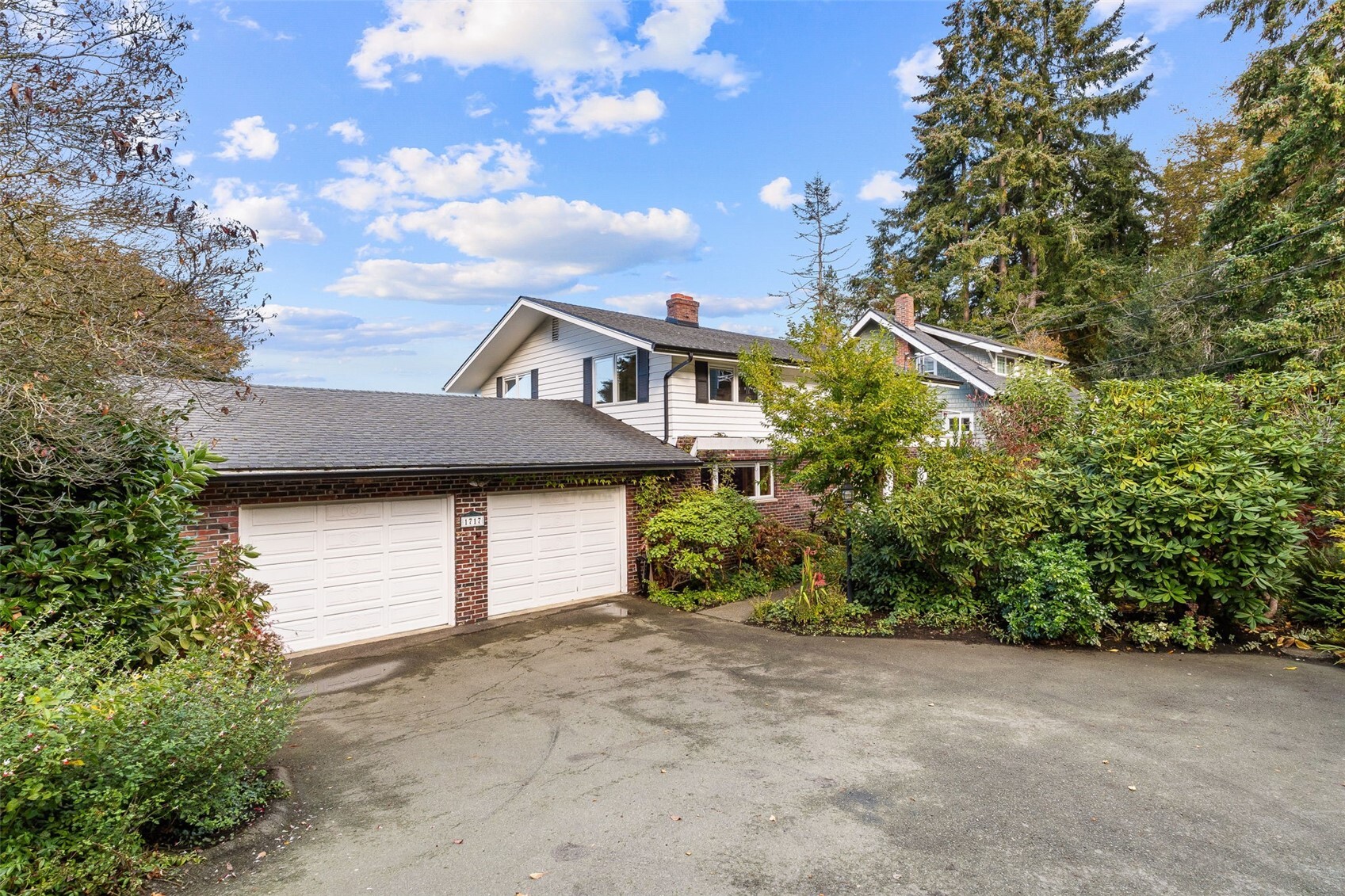1717 Markham Avenue NE, Tacoma, WA 98422, photo 4 of 40