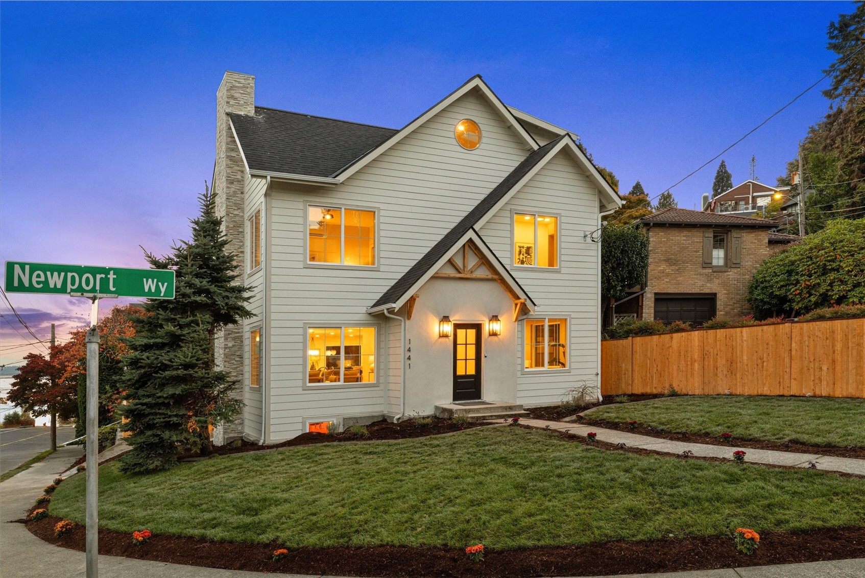 1441 Madrona Drive, Seattle, WA 98122, photo 2 of 39