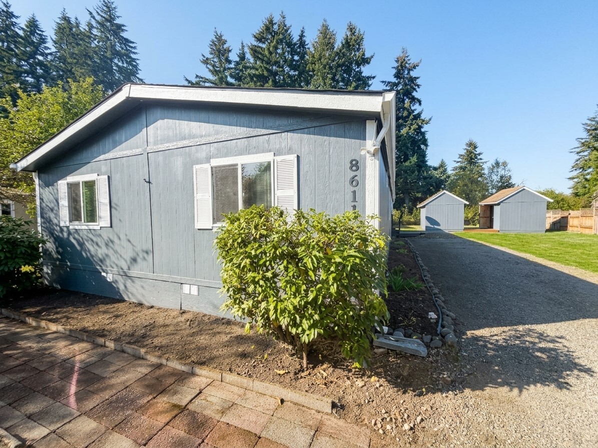8611 Sequoia Court SE, Yelm, WA 98597-9747, photo 2 of 22
