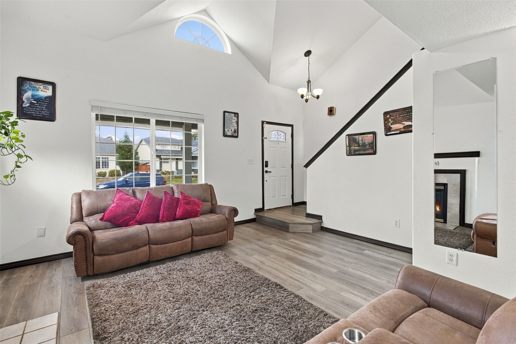 1222 131st Street Ct E, Tacoma, WA 98445, photo 4 of 28