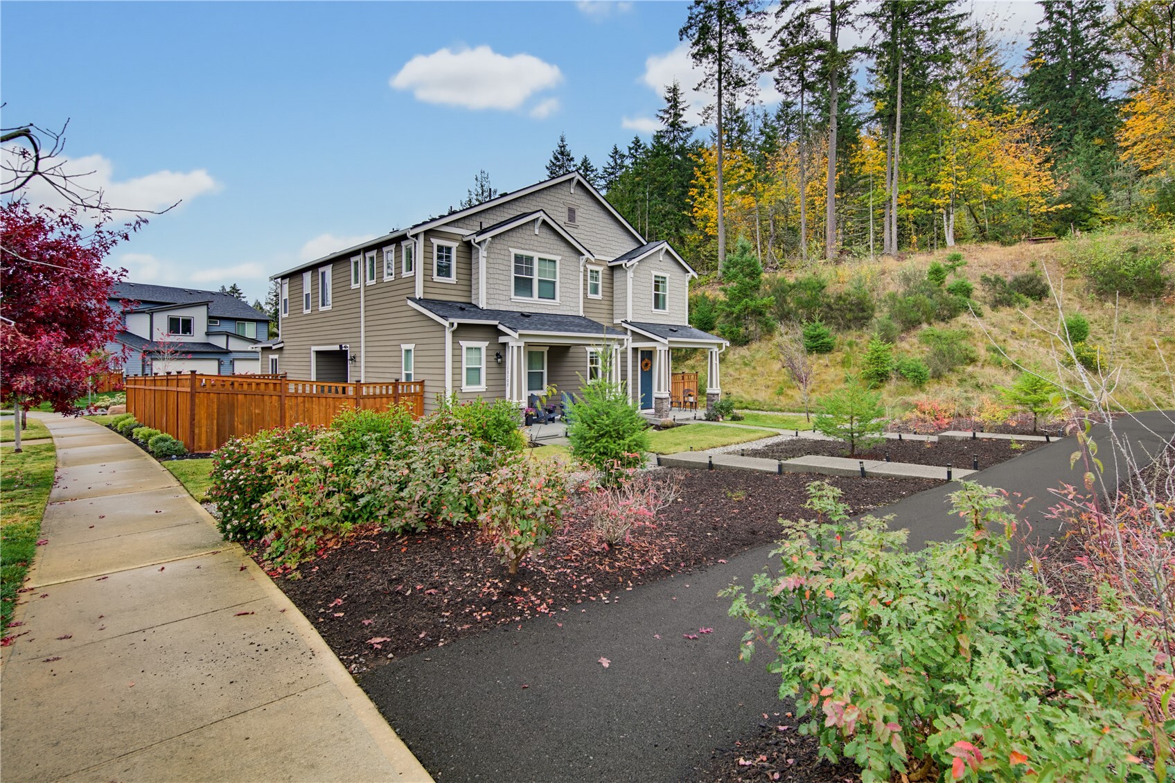 13107 192nd Avenue E, Bonney Lake, WA 98391, photo 2 of 40