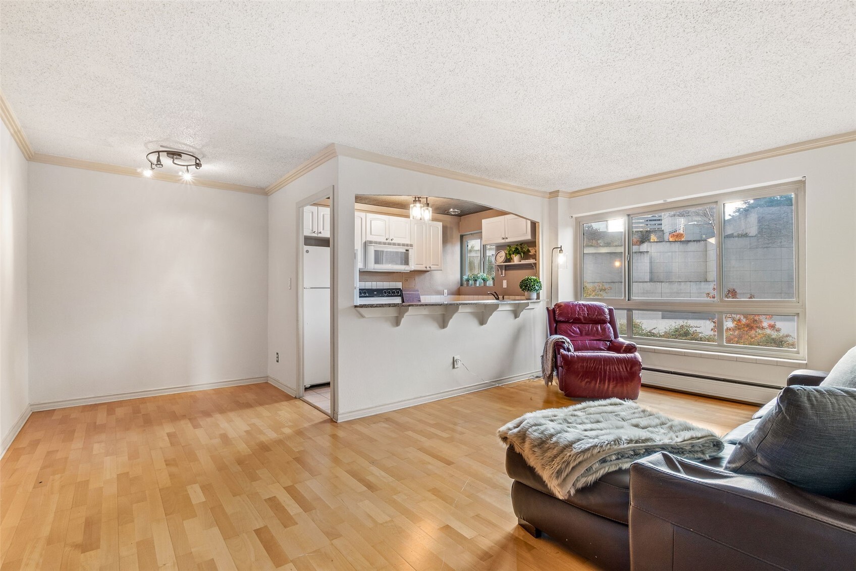 1400 Hubbell Place #810, Seattle, WA 98101, photo 2 of 34