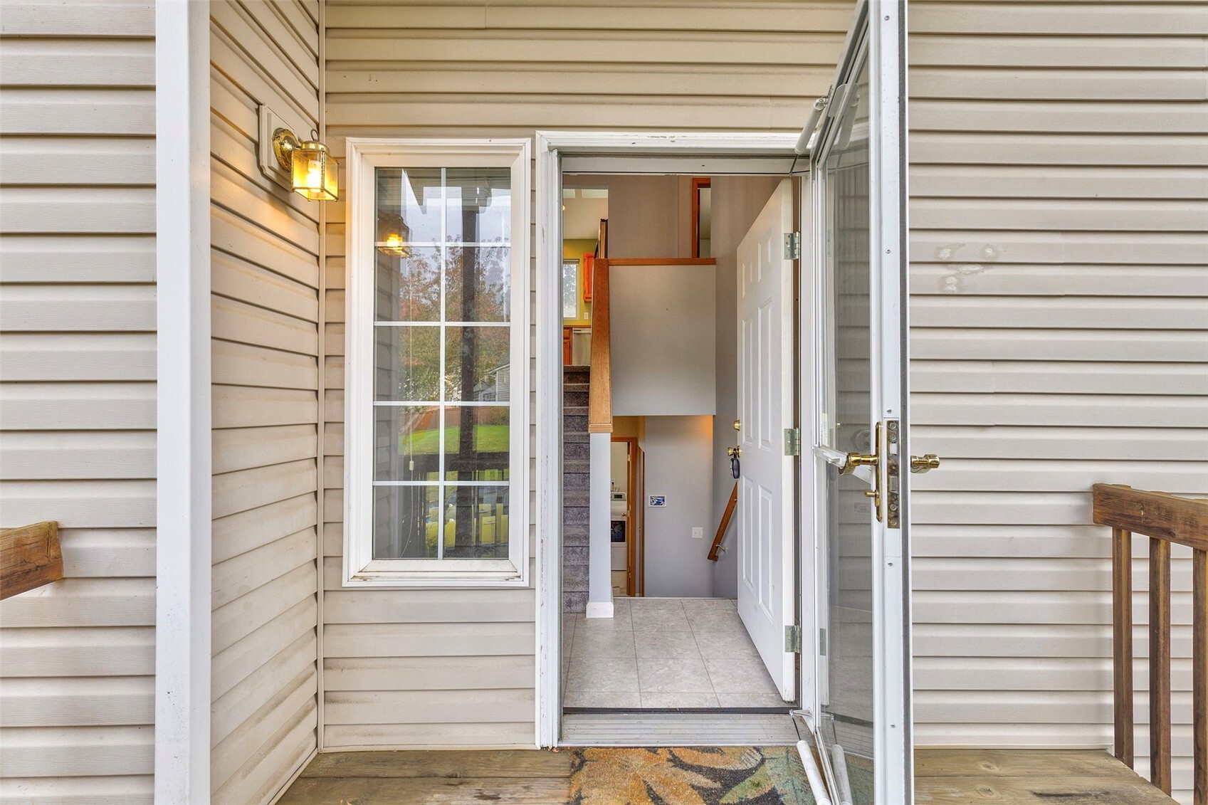 2137 Kelp Place E, Port Orchard, WA 98366, photo 2 of 31
