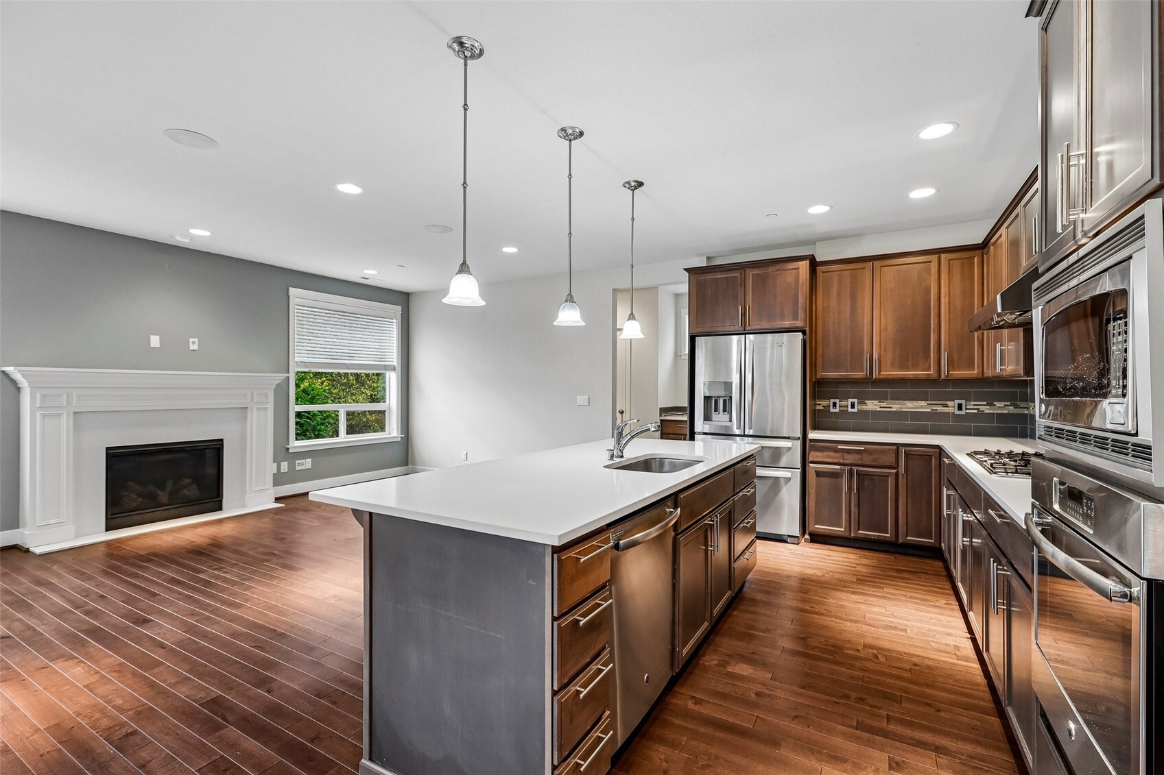 5402 165th Place SW, Lynnwood, WA 98037, photo 4 of 25