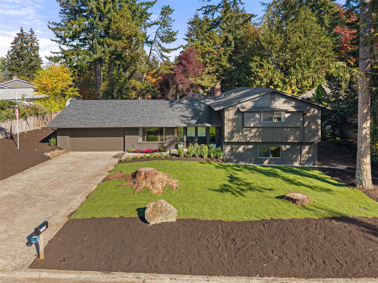 1025 Panorama Drive, Fircrest, WA 98466, photo 2 of 40