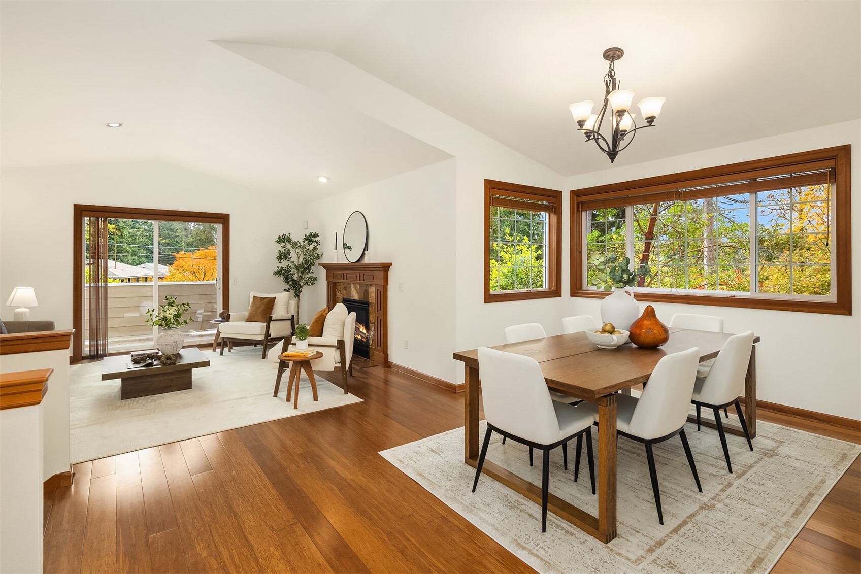 2204 NE 135th Street, Seattle, WA 98125, photo 5 of 37