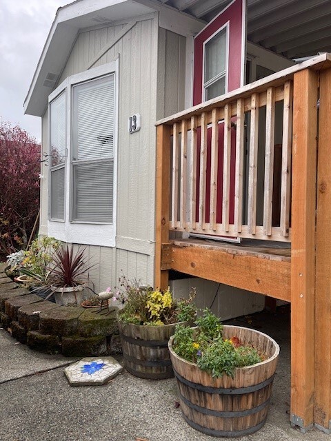 225 NE Ernst #13, Oak Harbor, WA 98277, photo 2 of 29