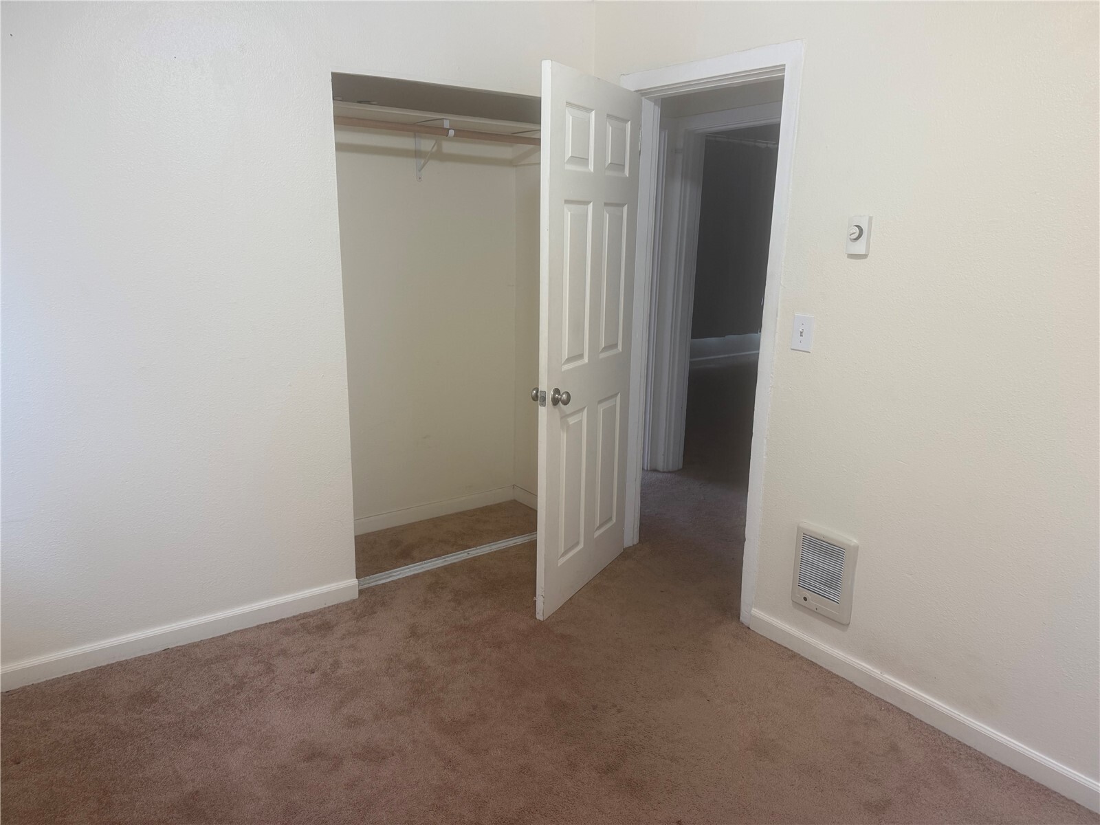 3731 E J Street, Tacoma, WA 98404, photo 3 of 15