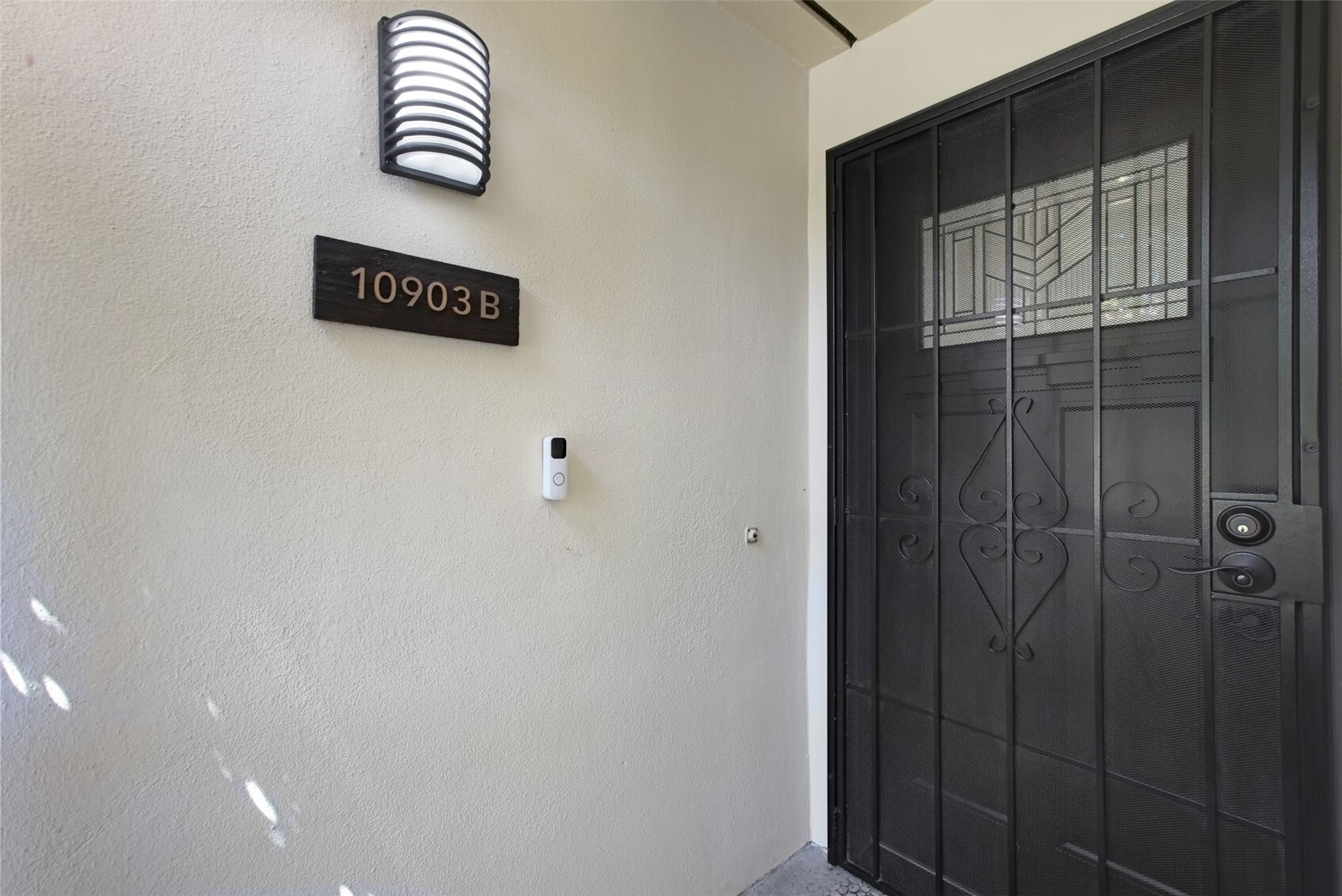 10903 Glen Acres Drive S #B, Seattle, WA 98168, photo 4 of 39