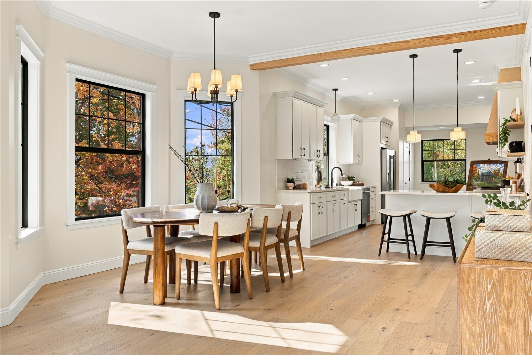 1403 31st Avenue, Seattle, WA 98122, photo 4 of 32