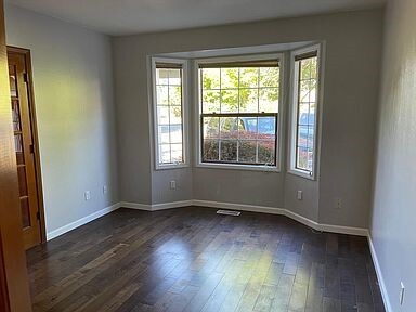 12223 NE 3rd Place, Bellevue, WA 98005, photo 5 of 21